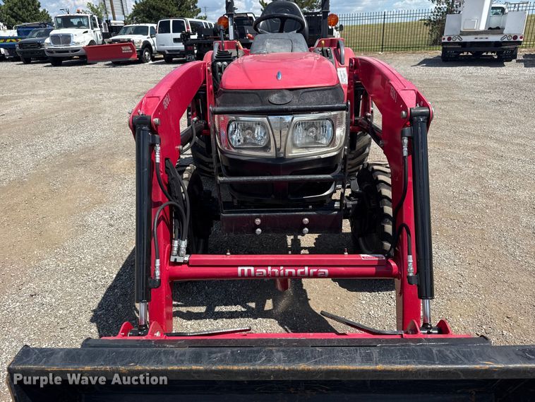 image for item EG6167 2017 Mahindra 1626H MFWD tractor