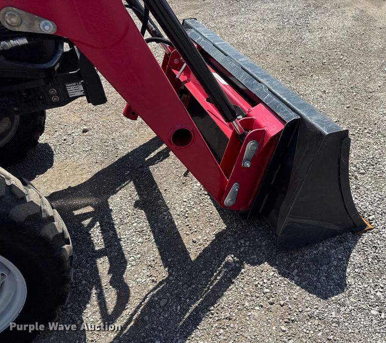 image for item EG6167 2017 Mahindra 1626H MFWD tractor