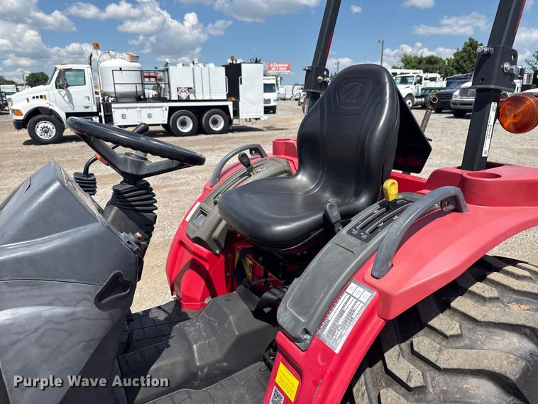 image for item EG6167 2017 Mahindra 1626H MFWD tractor