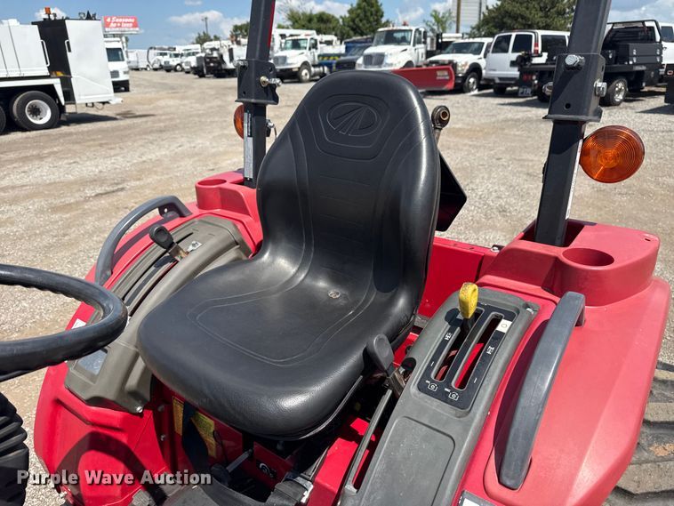 image for item EG6167 2017 Mahindra 1626H MFWD tractor