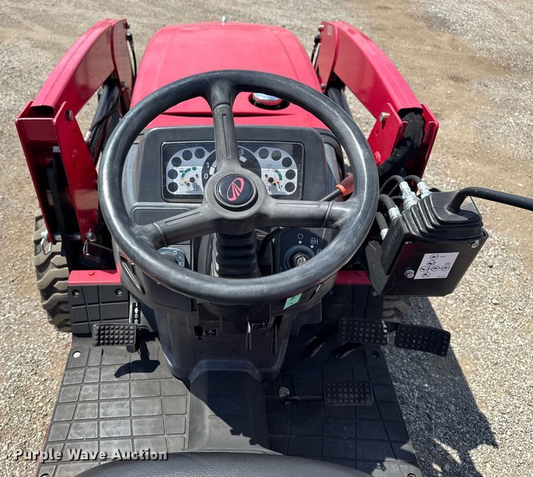 image for item EG6167 2017 Mahindra 1626H MFWD tractor