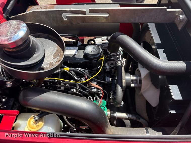 image for item EG6167 2017 Mahindra 1626H MFWD tractor