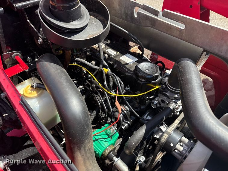 image for item EG6167 2017 Mahindra 1626H MFWD tractor