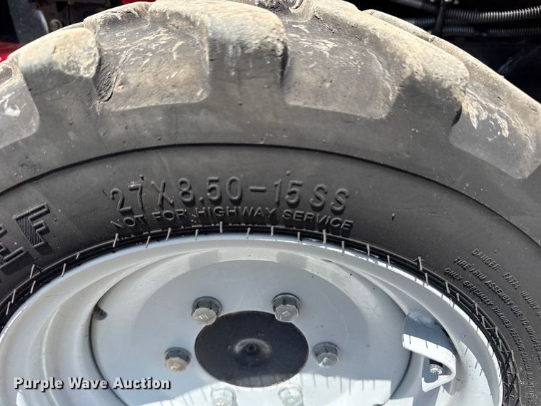 image for item EG6167 2017 Mahindra 1626H MFWD tractor