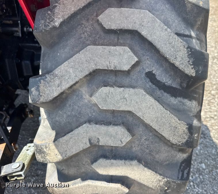 image for item EG6167 2017 Mahindra 1626H MFWD tractor