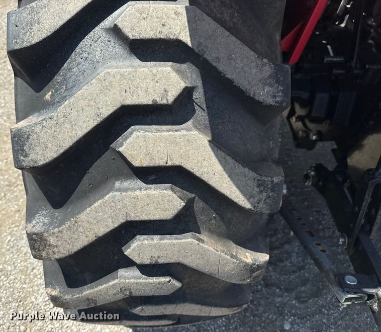 image for item EG6167 2017 Mahindra 1626H MFWD tractor