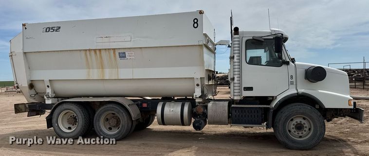 image for item EG6541 2012 Volvo VHD feed mixer truck
