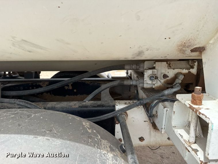 image for item EG6541 2012 Volvo VHD feed mixer truck