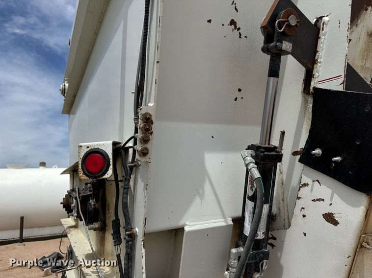 image for item EG6541 2012 Volvo VHD feed mixer truck