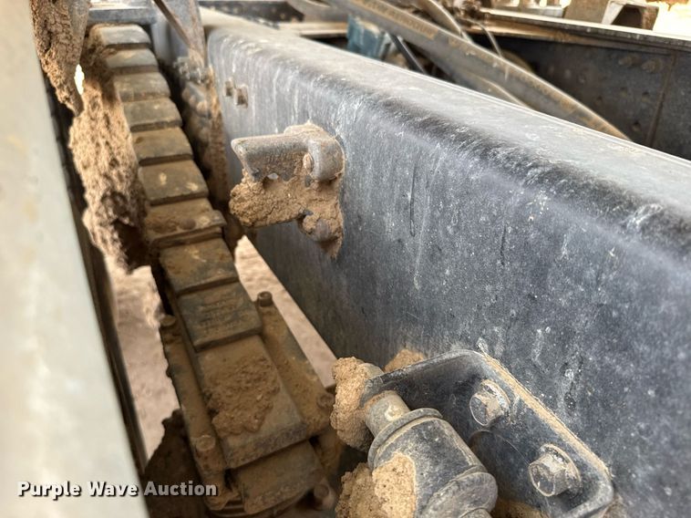 image for item EG6541 2012 Volvo VHD feed mixer truck