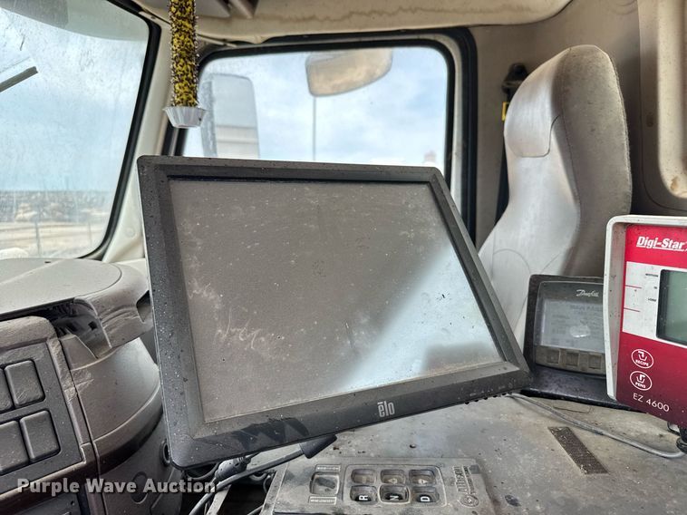 image for item EG6541 2012 Volvo VHD feed mixer truck