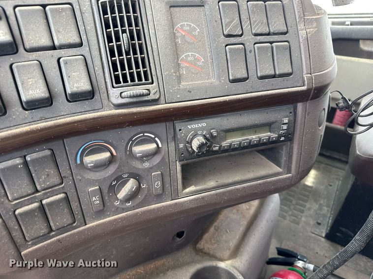 image for item EG6541 2012 Volvo VHD feed mixer truck