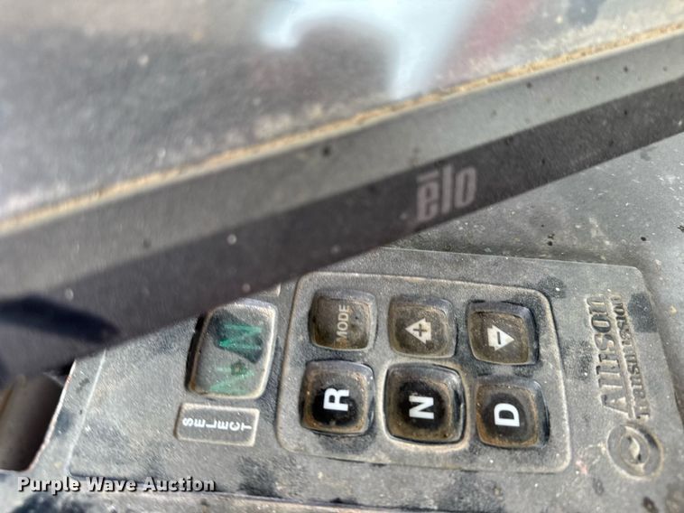 image for item EG6541 2012 Volvo VHD feed mixer truck