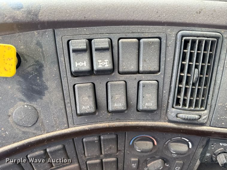 image for item EG6541 2012 Volvo VHD feed mixer truck