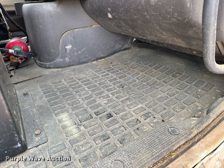 image for item EG6541 2012 Volvo VHD feed mixer truck