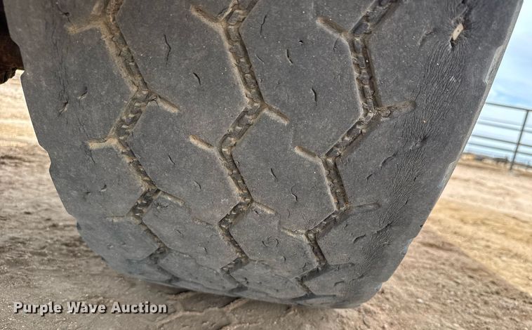 image for item EG6541 2012 Volvo VHD feed mixer truck