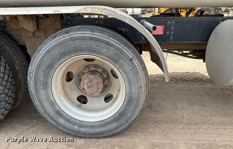 image for item EG6541 2012 Volvo VHD feed mixer truck