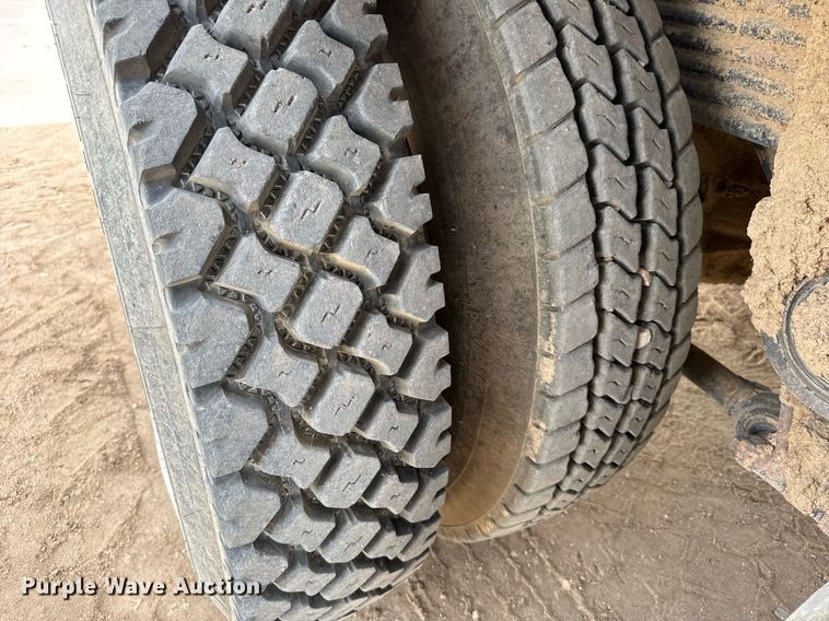 image for item EG6541 2012 Volvo VHD feed mixer truck