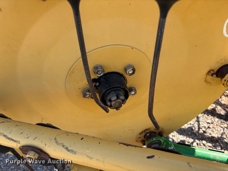 image for item EM0592 Vermeer R23 Twin Rake hay rake