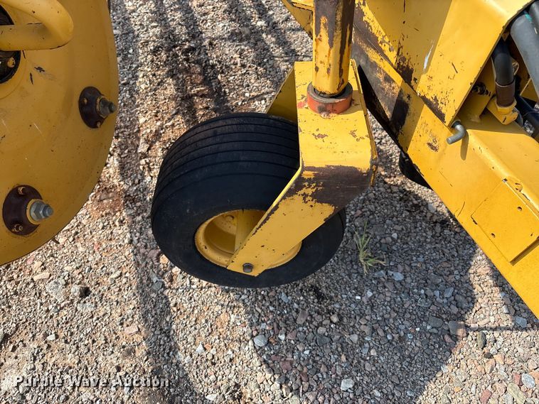 image for item EM0592 Vermeer R23 Twin Rake hay rake