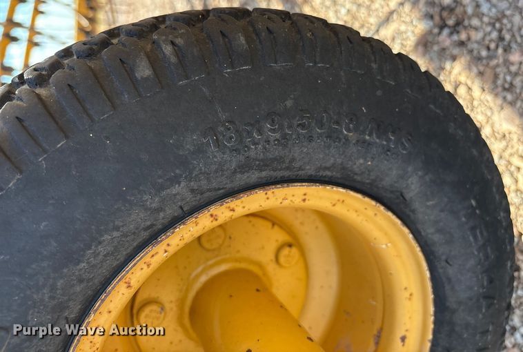 image for item EM0592 Vermeer R23 Twin Rake hay rake