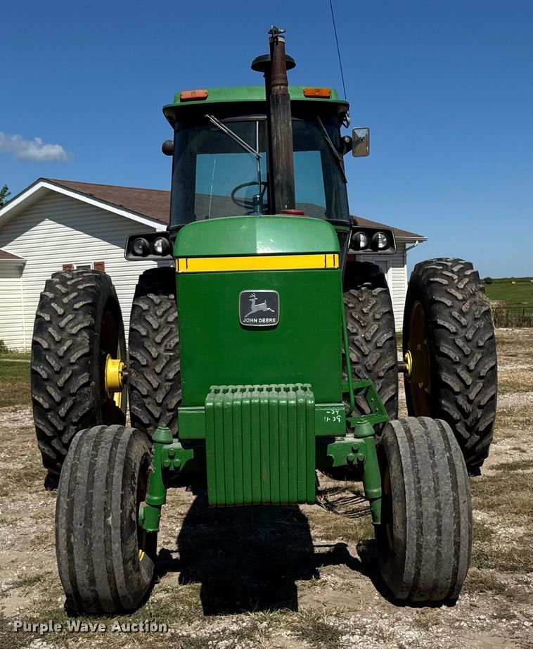 image for item EM2326 1979 John Deere 4640H tractor