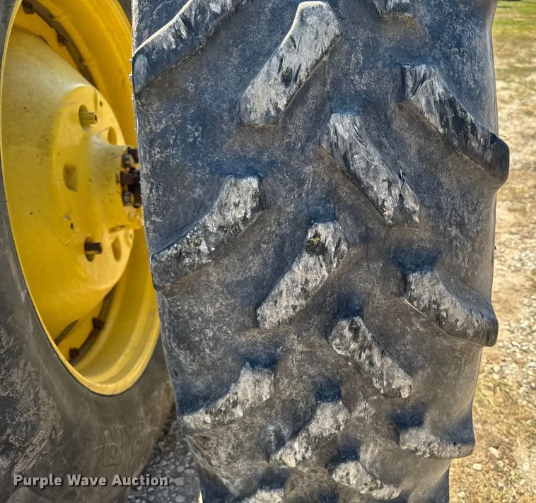 image for item EM2326 1979 John Deere 4640H tractor