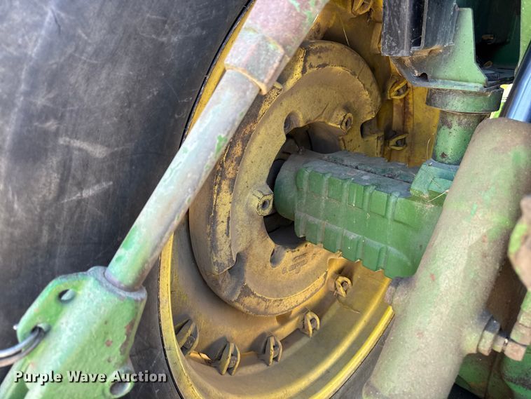 image for item EM2326 1979 John Deere 4640H tractor