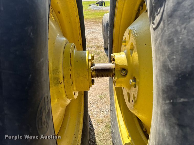 image for item EM2326 1979 John Deere 4640H tractor