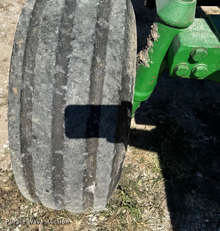 image for item EM2326 1979 John Deere 4640H tractor