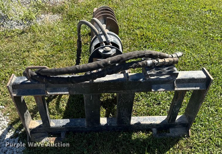 image for item EM2327 2004 CAT A14B Post hole auger