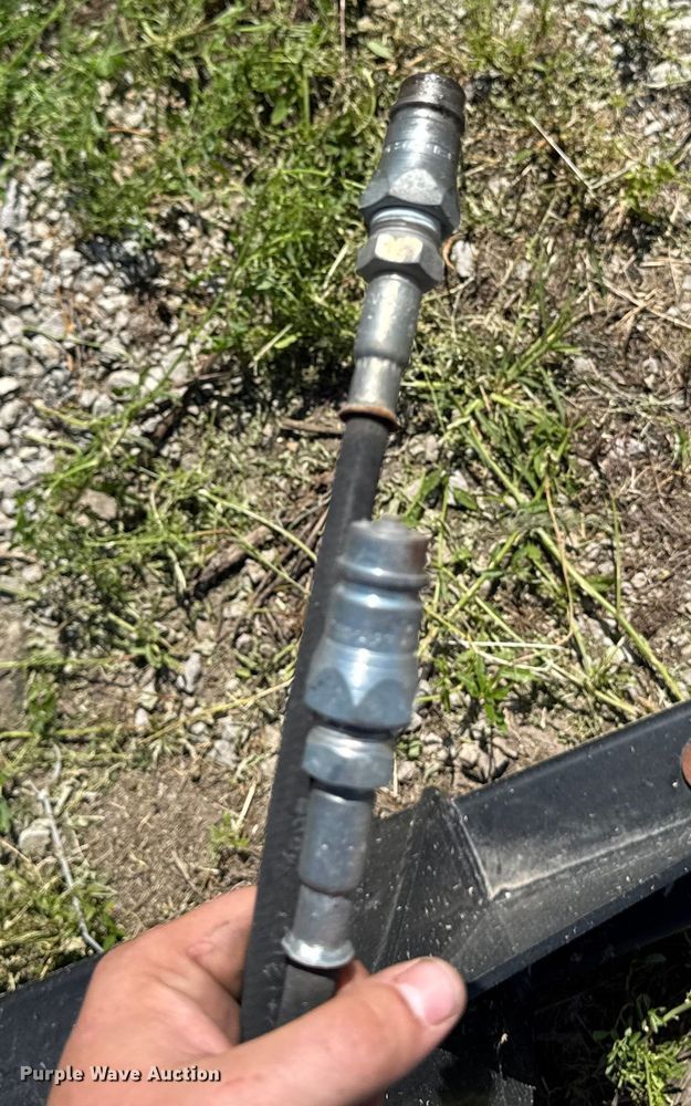 image for item EM2328 Bale unroller