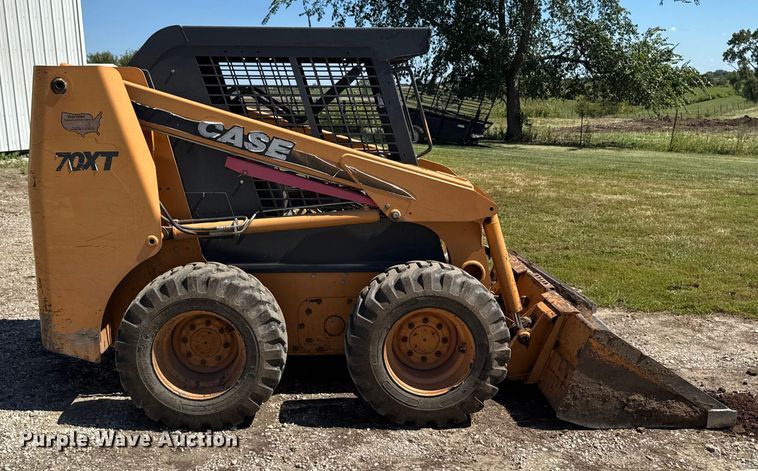 image for item EM2329 2002 Case 70XT skid steer loader