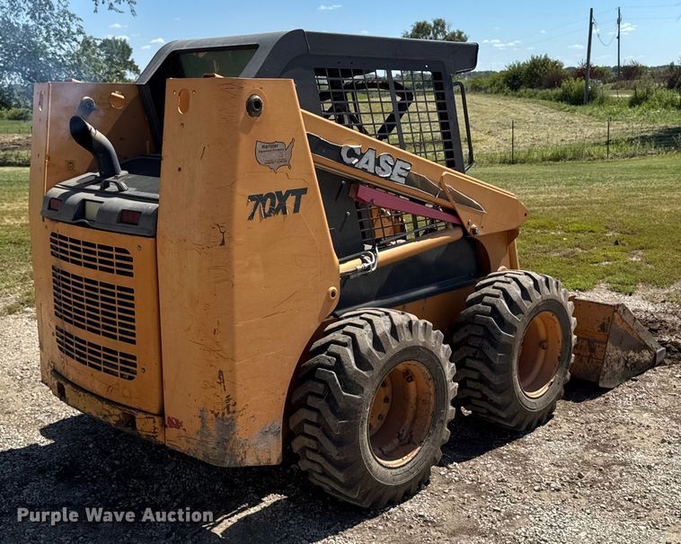 image for item EM2329 2002 Case 70XT skid steer loader