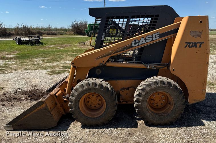 image for item EM2329 2002 Case 70XT skid steer loader