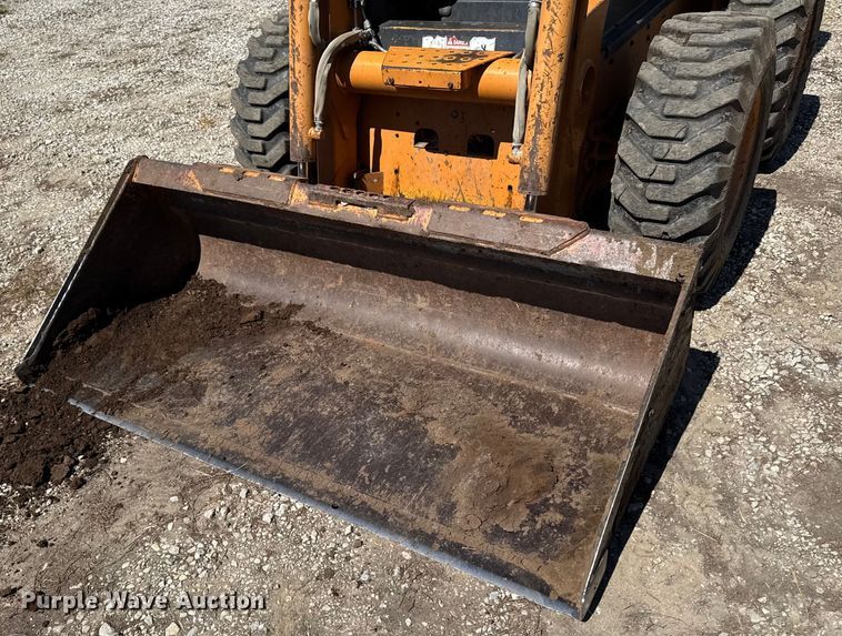 image for item EM2329 2002 Case 70XT skid steer loader