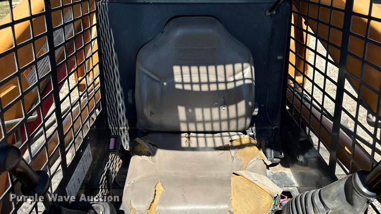 image for item EM2329 2002 Case 70XT skid steer loader