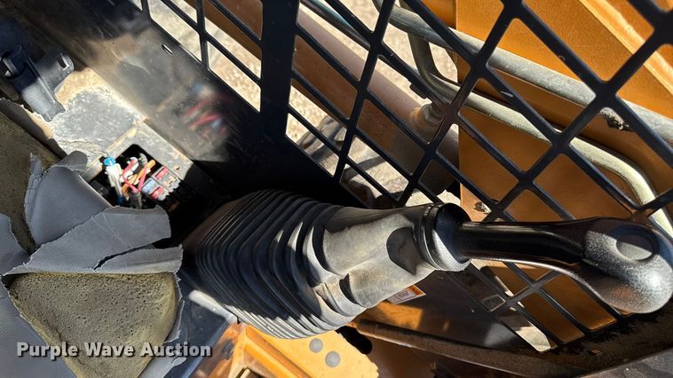 image for item EM2329 2002 Case 70XT skid steer loader