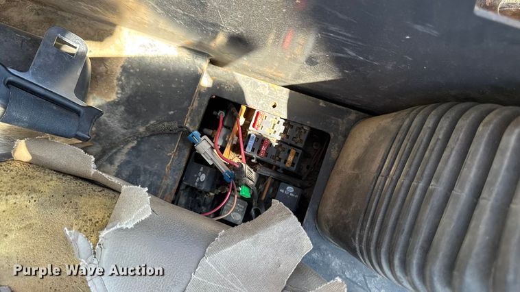 image for item EM2329 2002 Case 70XT skid steer loader