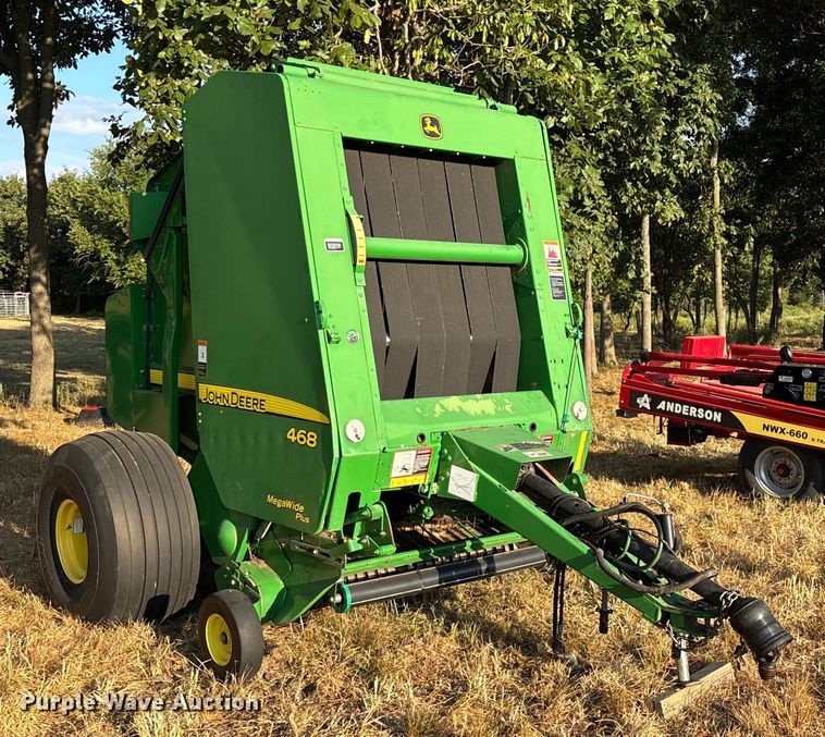 image for item EN5571 2008 John Deere 468 MegaWide Plus round baler