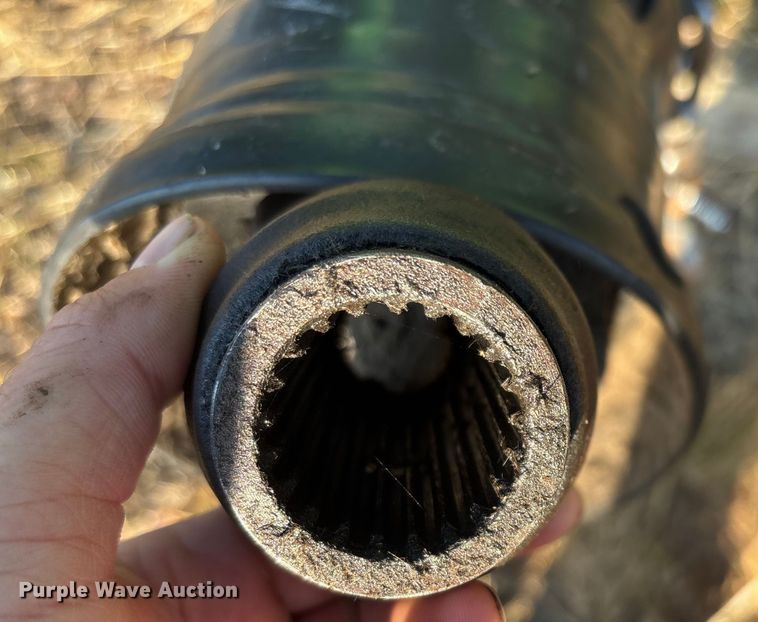 image for item EN5571 2008 John Deere 468 MegaWide Plus round baler