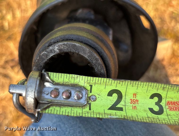 image for item EN5571 2008 John Deere 468 MegaWide Plus round baler