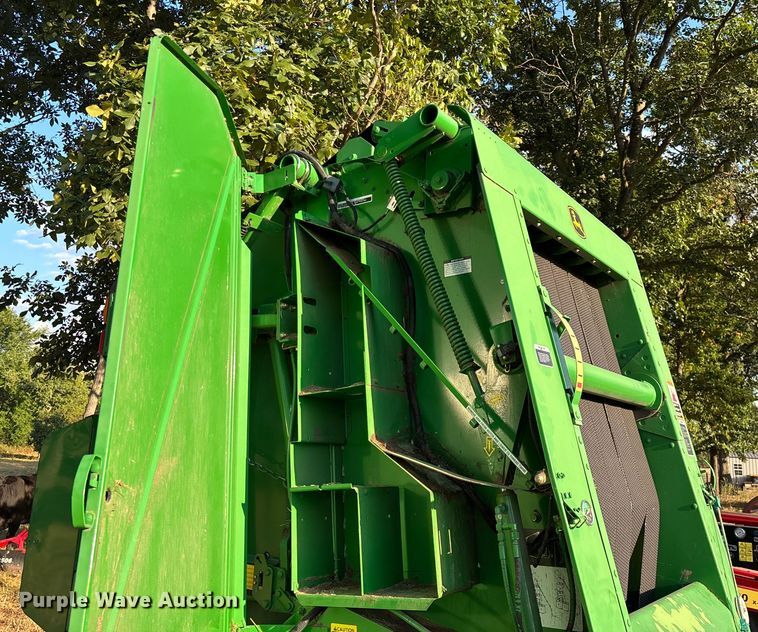 image for item EN5571 2008 John Deere 468 MegaWide Plus round baler