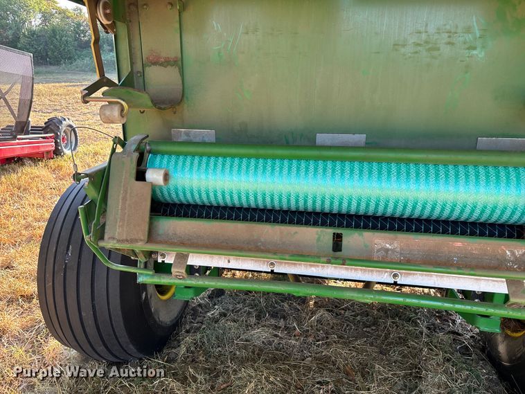 image for item EN5571 2008 John Deere 468 MegaWide Plus round baler