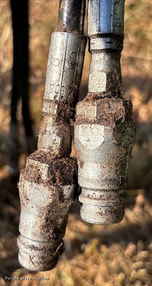 image for item EN5571 2008 John Deere 468 MegaWide Plus round baler