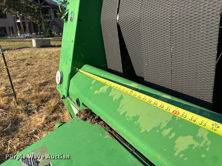 image for item EN5571 2008 John Deere 468 MegaWide Plus round baler