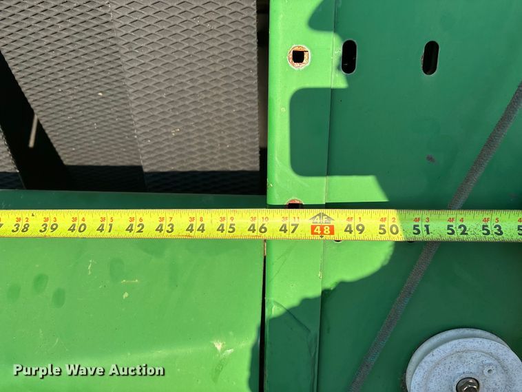 image for item EN5571 2008 John Deere 468 MegaWide Plus round baler