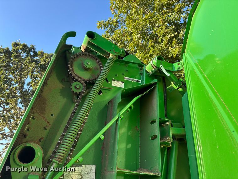 image for item EN5571 2008 John Deere 468 MegaWide Plus round baler