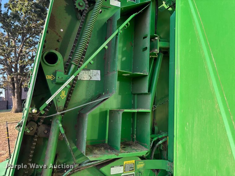 image for item EN5571 2008 John Deere 468 MegaWide Plus round baler