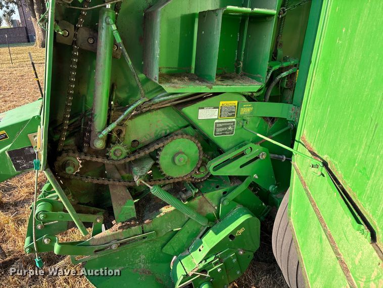 image for item EN5571 2008 John Deere 468 MegaWide Plus round baler